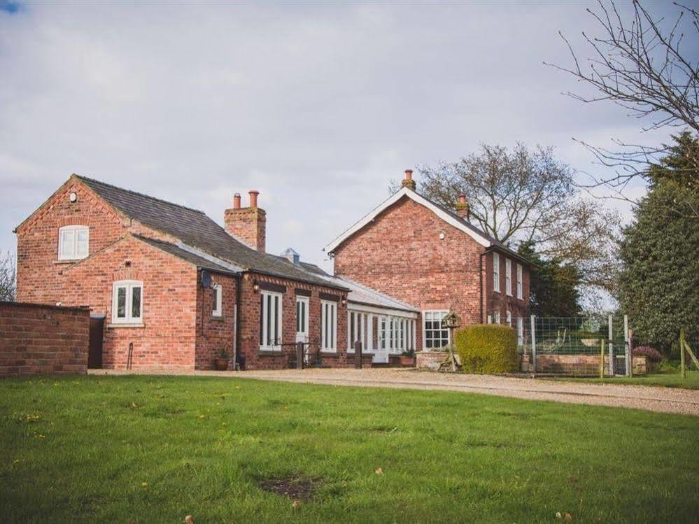 Owl Barn At The Gardens Villa Lissington Exterior photo